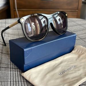 Louis Vuitton black and gold woman’s sunglasses (like new)